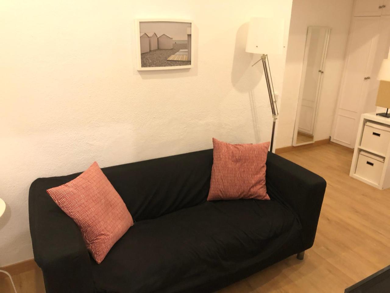 New! Apartment In Sarria Near Metro Барселона Екстериор снимка