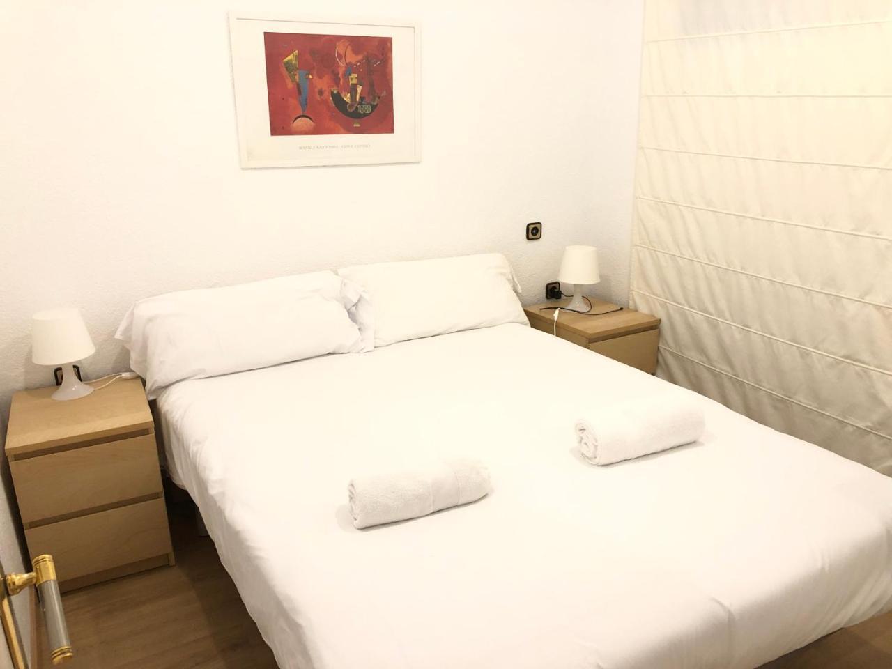 New! Apartment In Sarria Near Metro Барселона Екстериор снимка